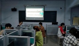 河南某大学学生爆料新闻,校园内惊现惊人一幕！